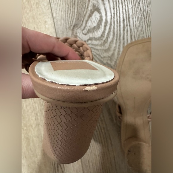 Dolce Vita Women's Brown Braided Sandals - Picture 2 of 3